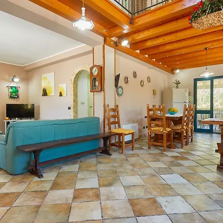 Holiday home Holiday House Partanna