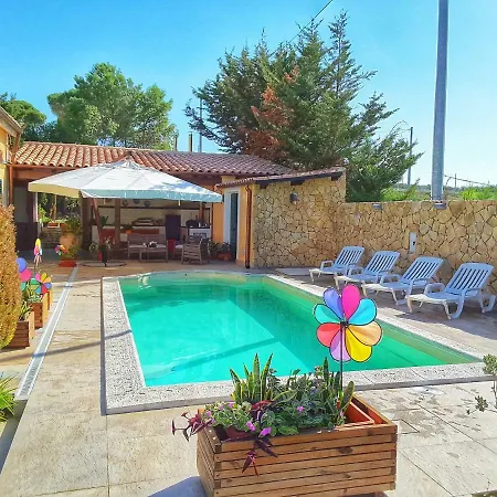 Holiday House *